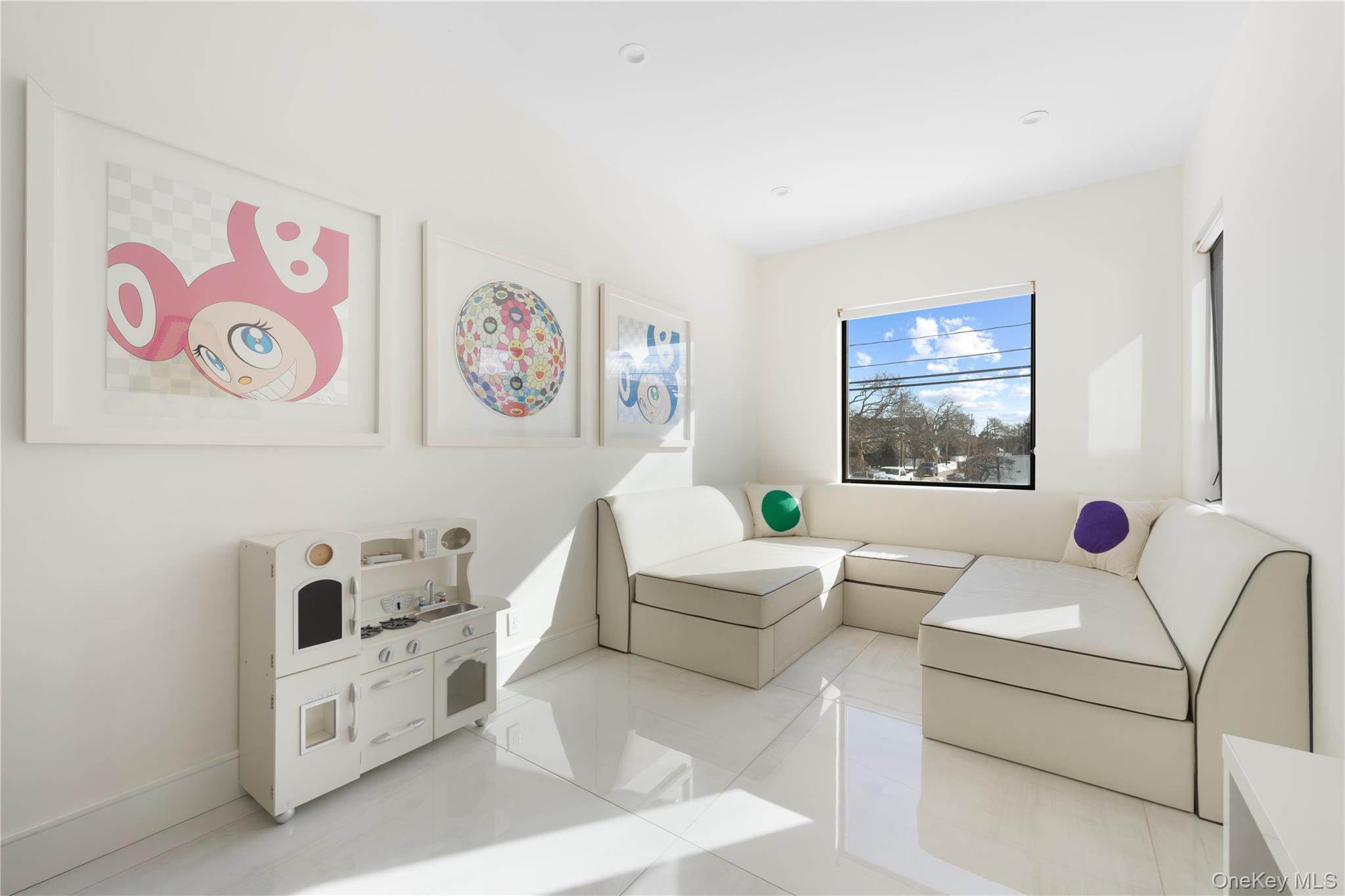 #10 photo, 1990 Bay Boulevard, Atlantic Beach , NY 11509