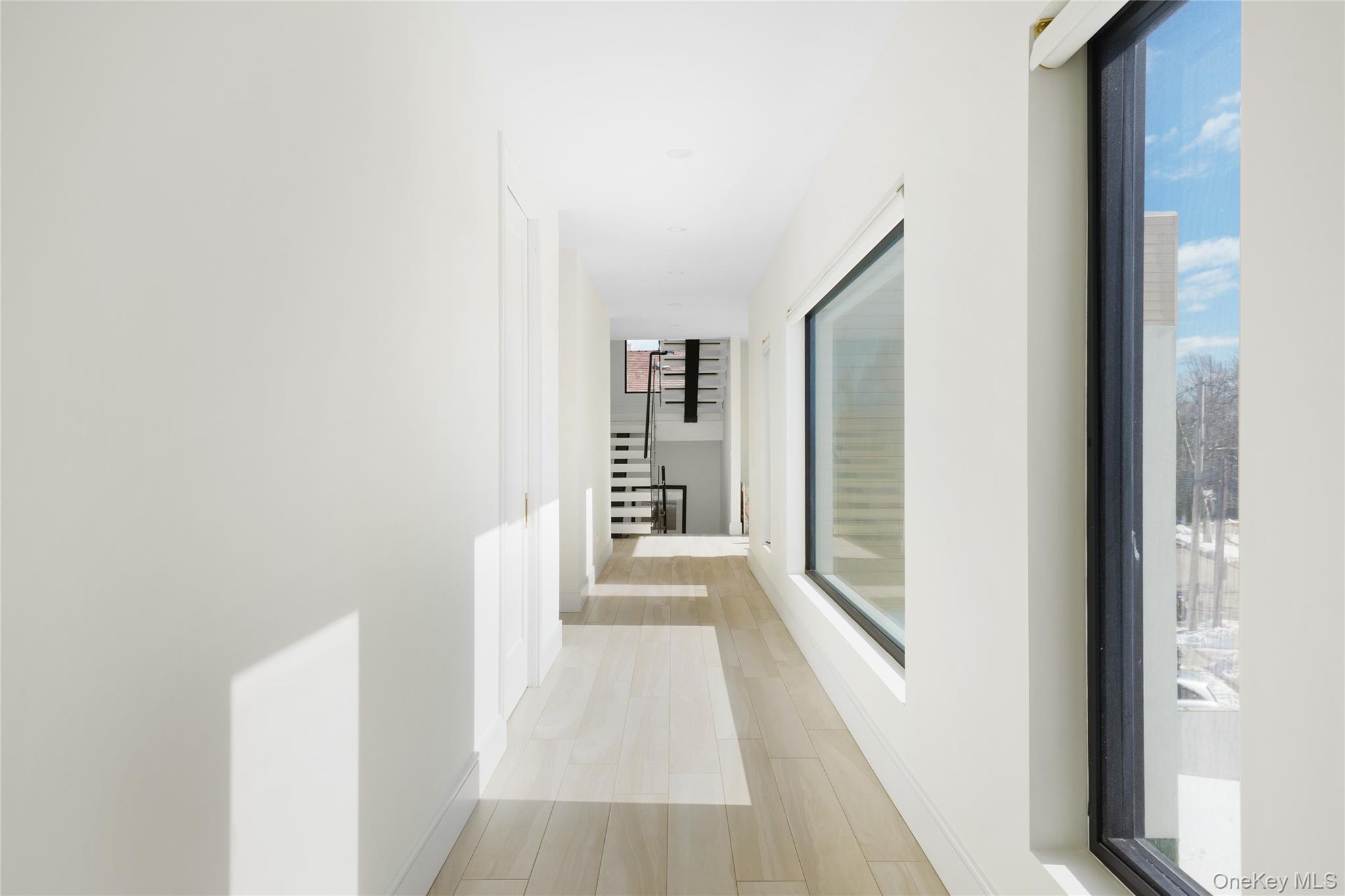 #14 photo, 1990 Bay Boulevard, Atlantic Beach , NY 11509