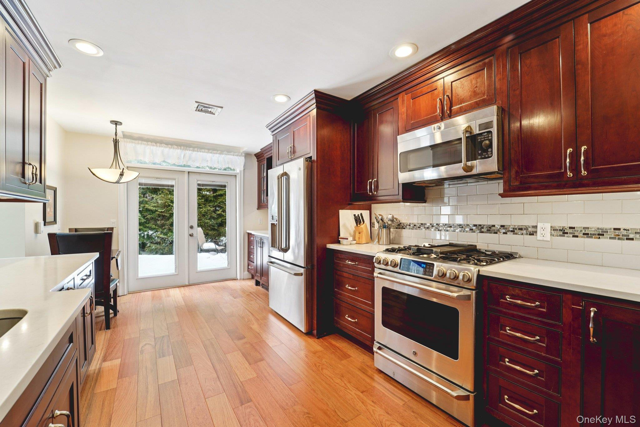 #11 photo, 12 Chippewa Court, Suffern , NY 10901