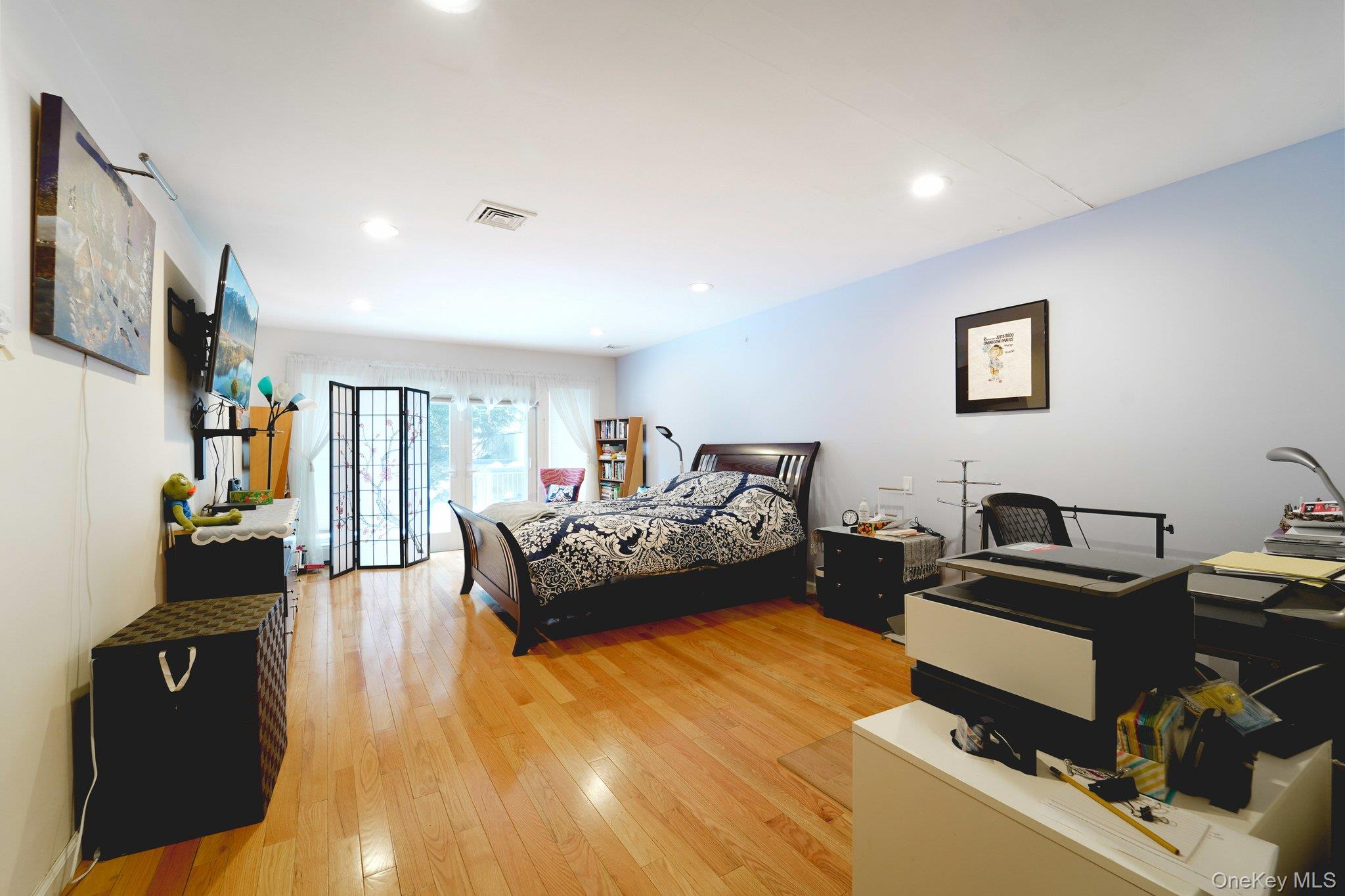 #14 photo, 12 Chippewa Court, Suffern , NY 10901