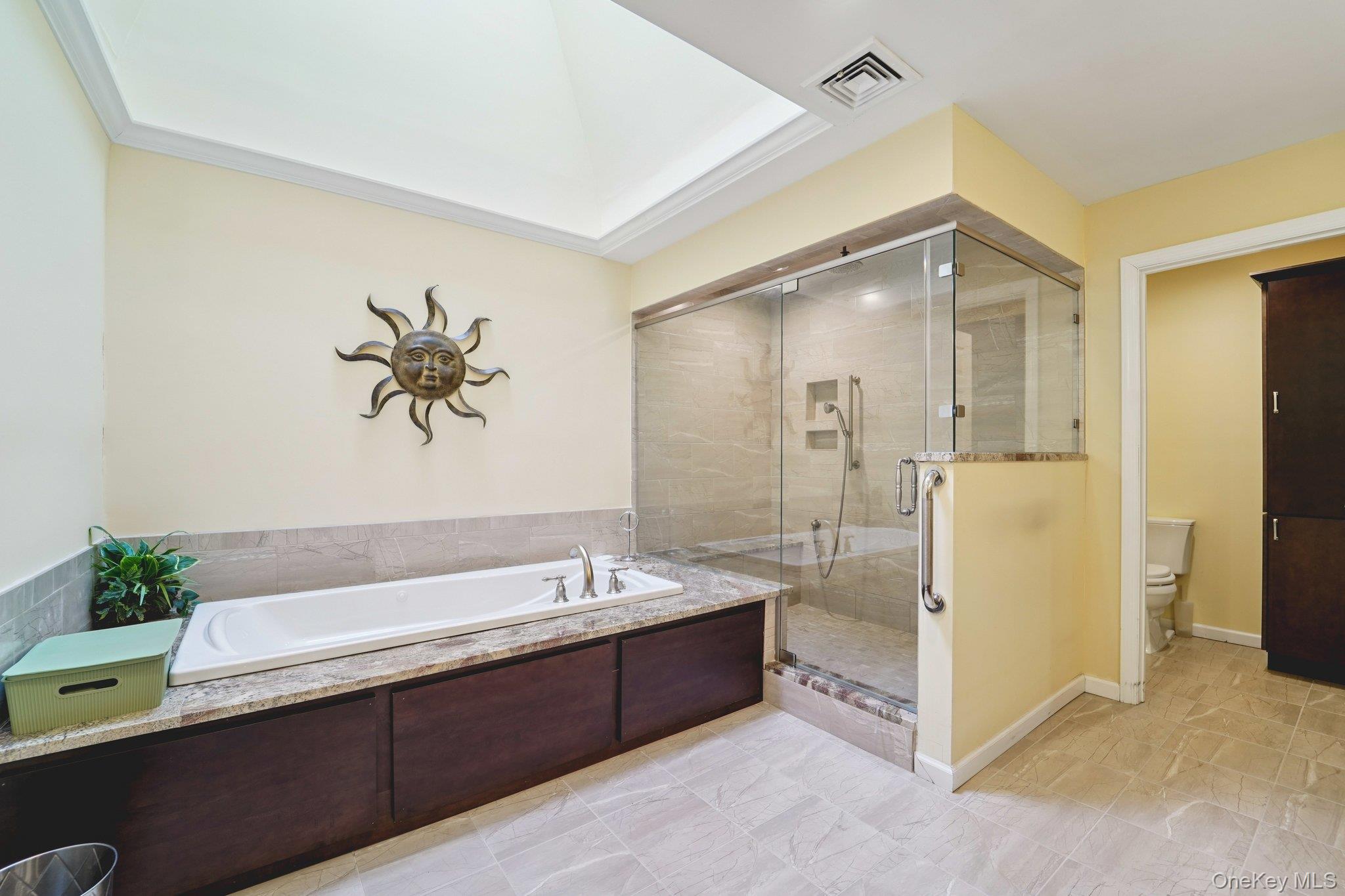 #18 photo, 12 Chippewa Court, Suffern , NY 10901