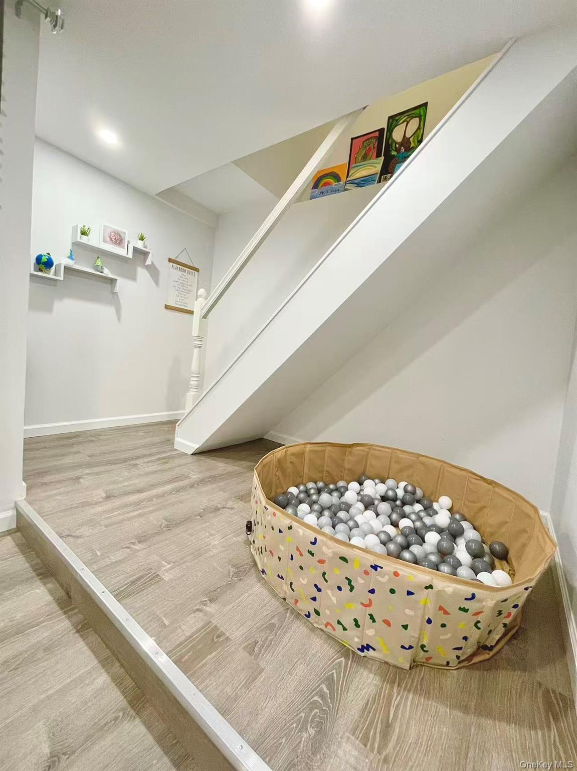 #13 photo, 21540 23rd Avenue, קווינס Bayside , NY 11360