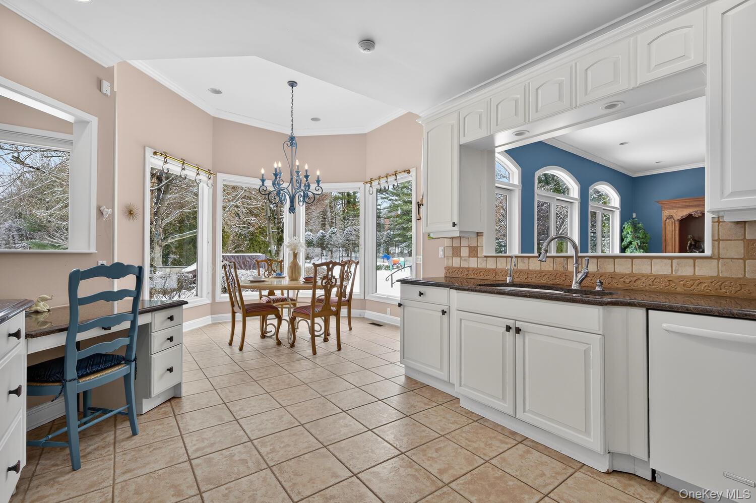 #15 photo, 1 Hunting Lane, Old Westbury , NY 11568