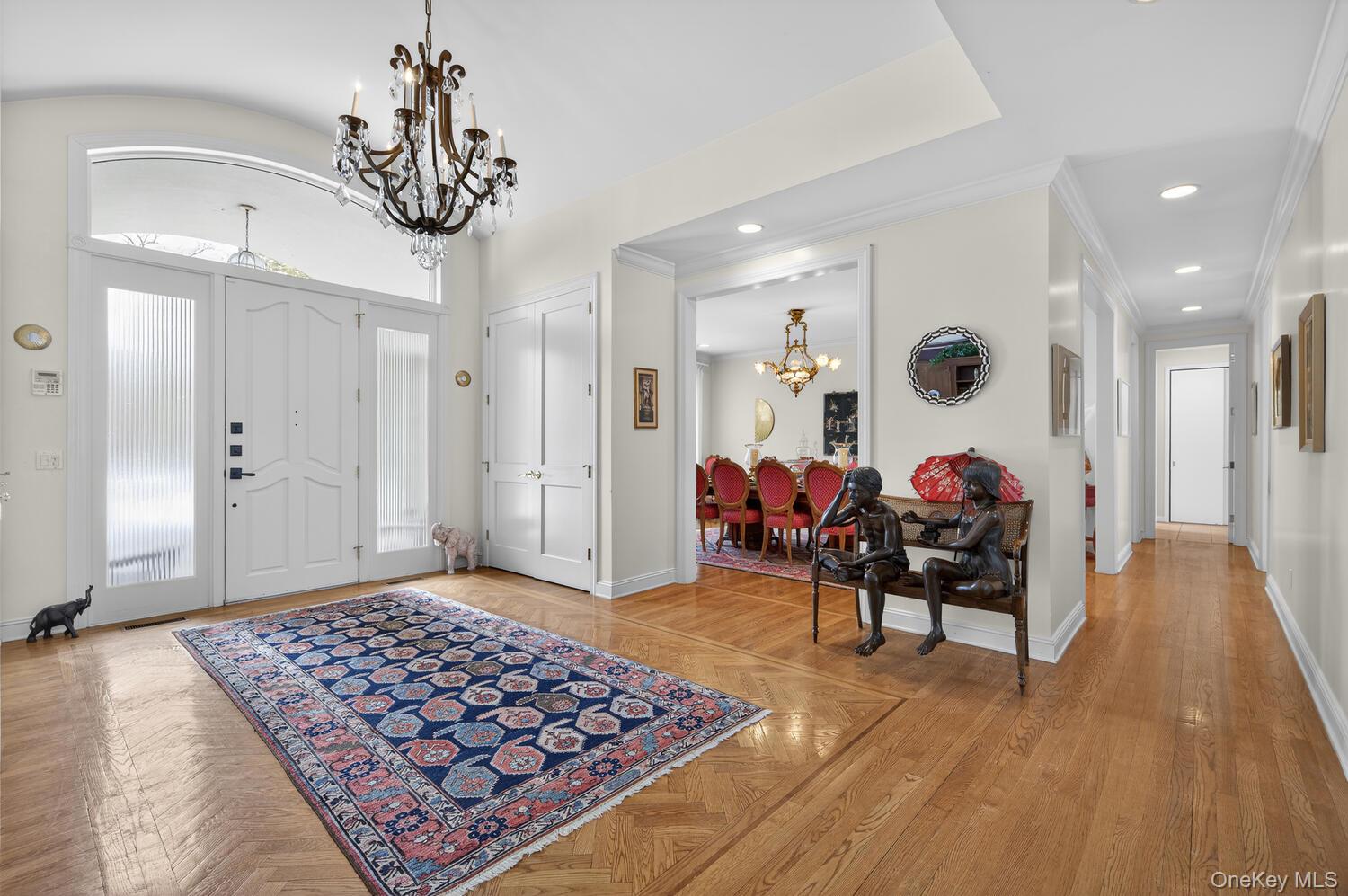 #3 photo, 1 Hunting Lane, Old Westbury , NY 11568