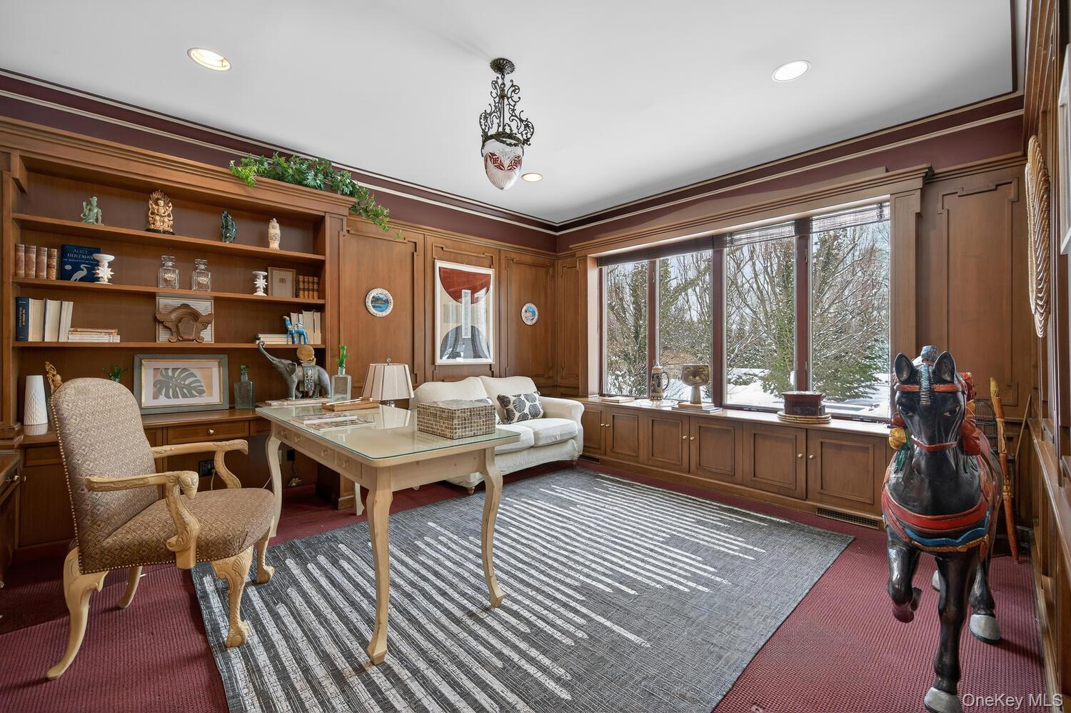 #8 photo, 1 Hunting Lane, Old Westbury , NY 11568