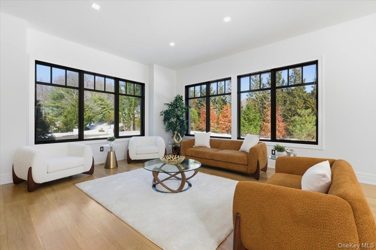 #11 photo, 26 Saint Andrews Court, ناسو Old Westbury , NY 11568