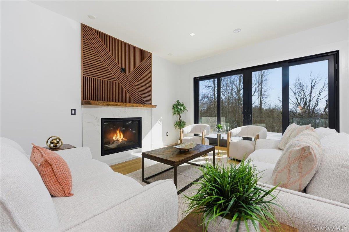 #12 photo, 26 Saint Andrews Court, ناسو Old Westbury , NY 11568