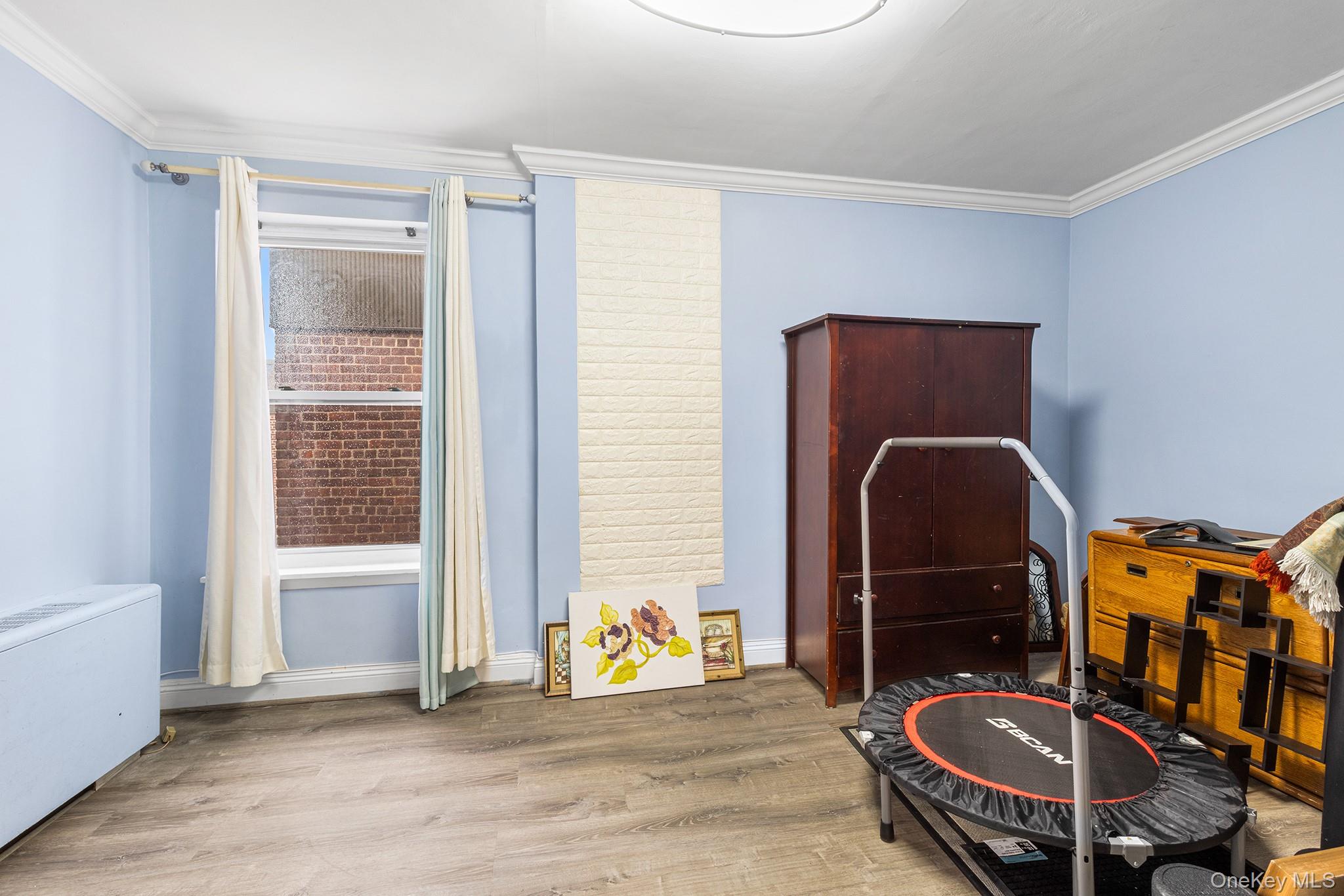 #11 photo, 200 Atlantic Avenue, Lynbrook , NY 11563