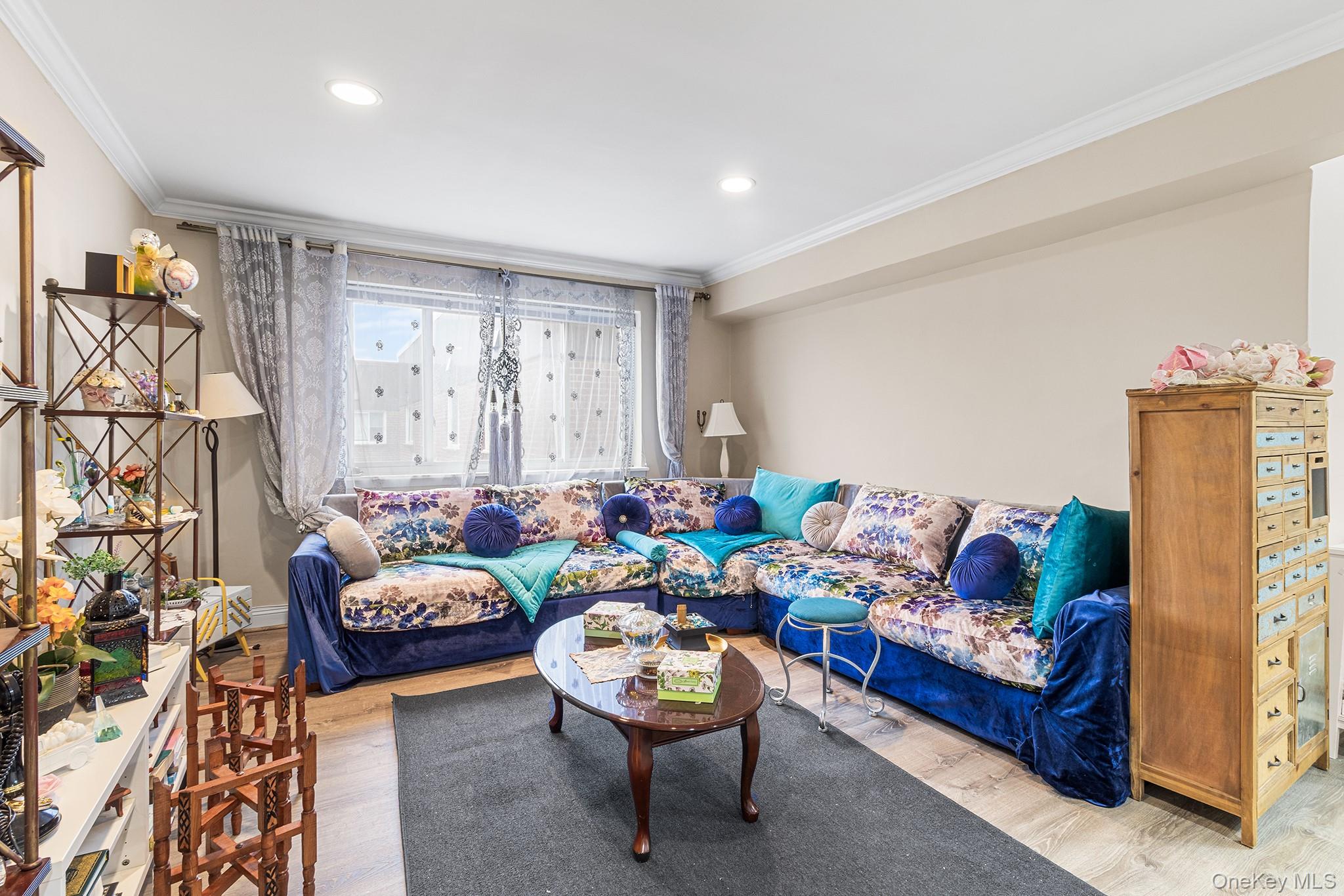 #3 photo, 200 Atlantic Avenue, Lynbrook , NY 11563