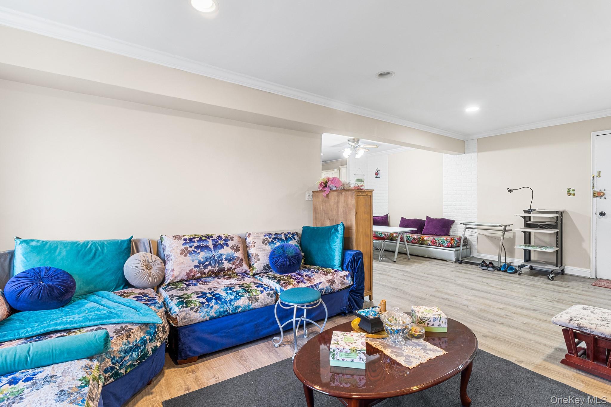 #5 photo, 200 Atlantic Avenue, Lynbrook , NY 11563