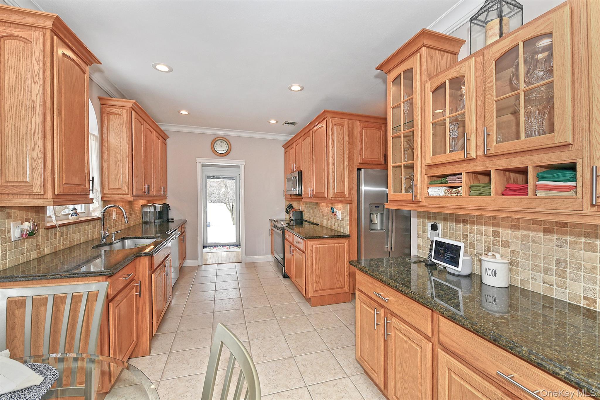 #11 photo, 12 Crystal Brook Court, Саффолк ‖ Nesconset , NY 11767