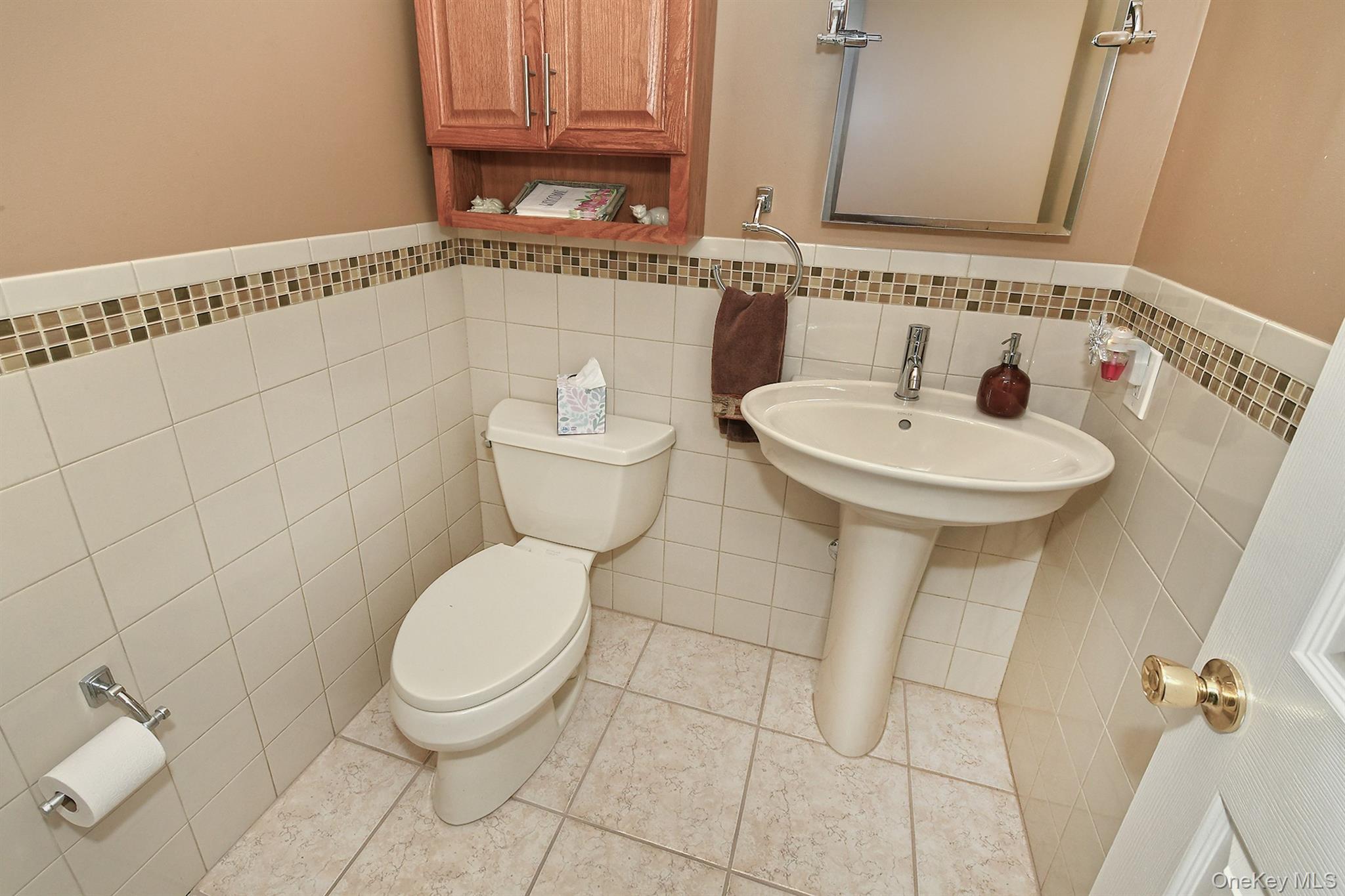 #13 photo, 12 Crystal Brook Court, Саффолк ‖ Nesconset , NY 11767