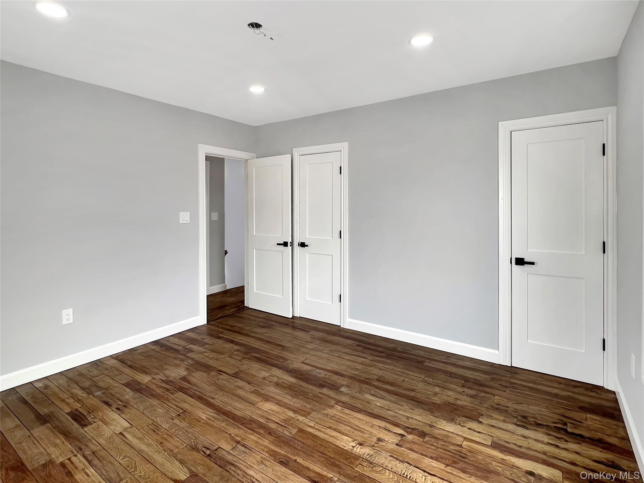 #15 photo, 12007 224th Street, كوينز Cambria Heights , NY 11411