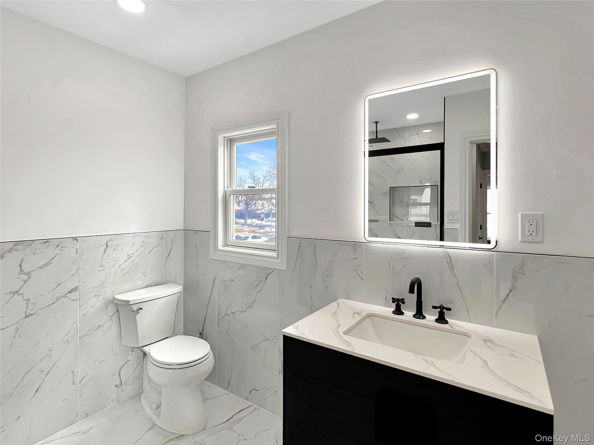 #17 photo, 12007 224th Street, كوينز Cambria Heights , NY 11411