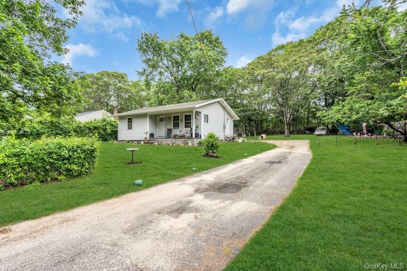 #3 photo, 13 Carr Lane, سوفولك Medford , NY 11763