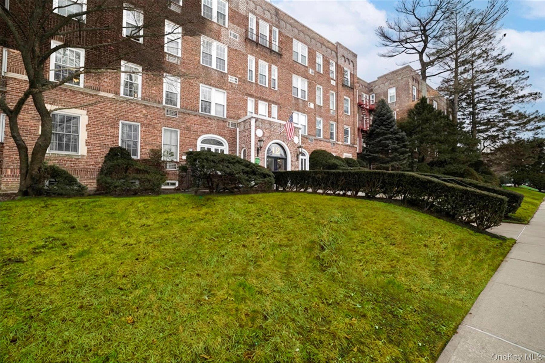 #18 photo, 12 Hamilton Place, Нассау ‖ Garden City , NY 11530