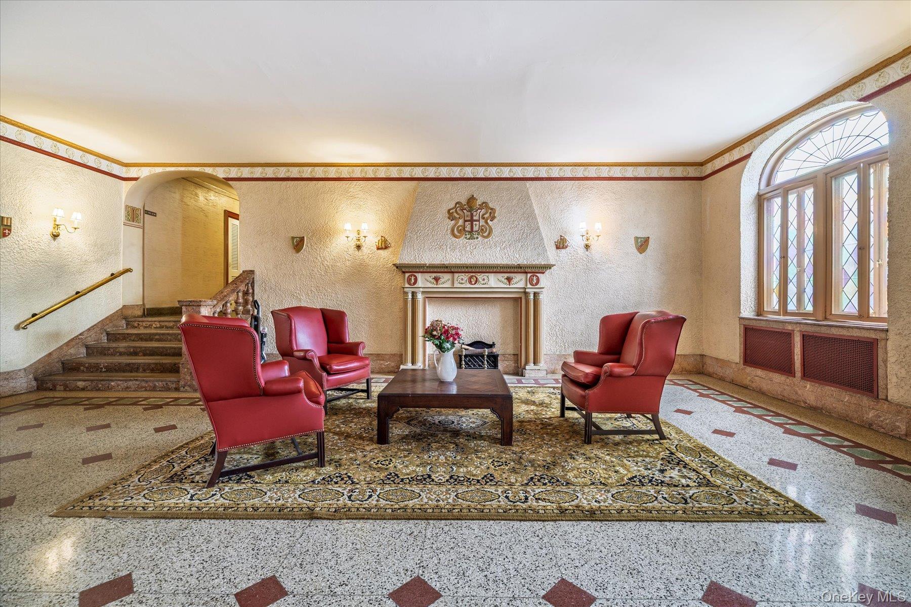 #3 photo, 12 Hamilton Place, Нассау ‖ Garden City , NY 11530