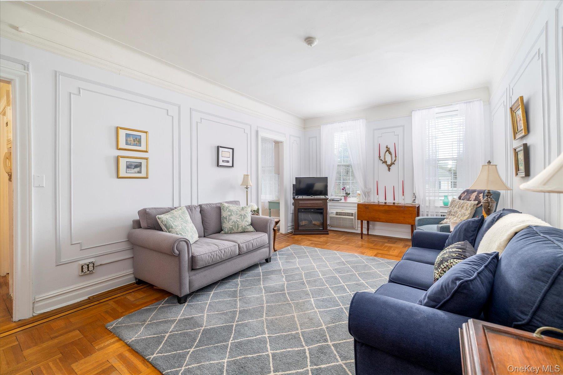 #7 photo, 12 Hamilton Place, Нассау ‖ Garden City , NY 11530