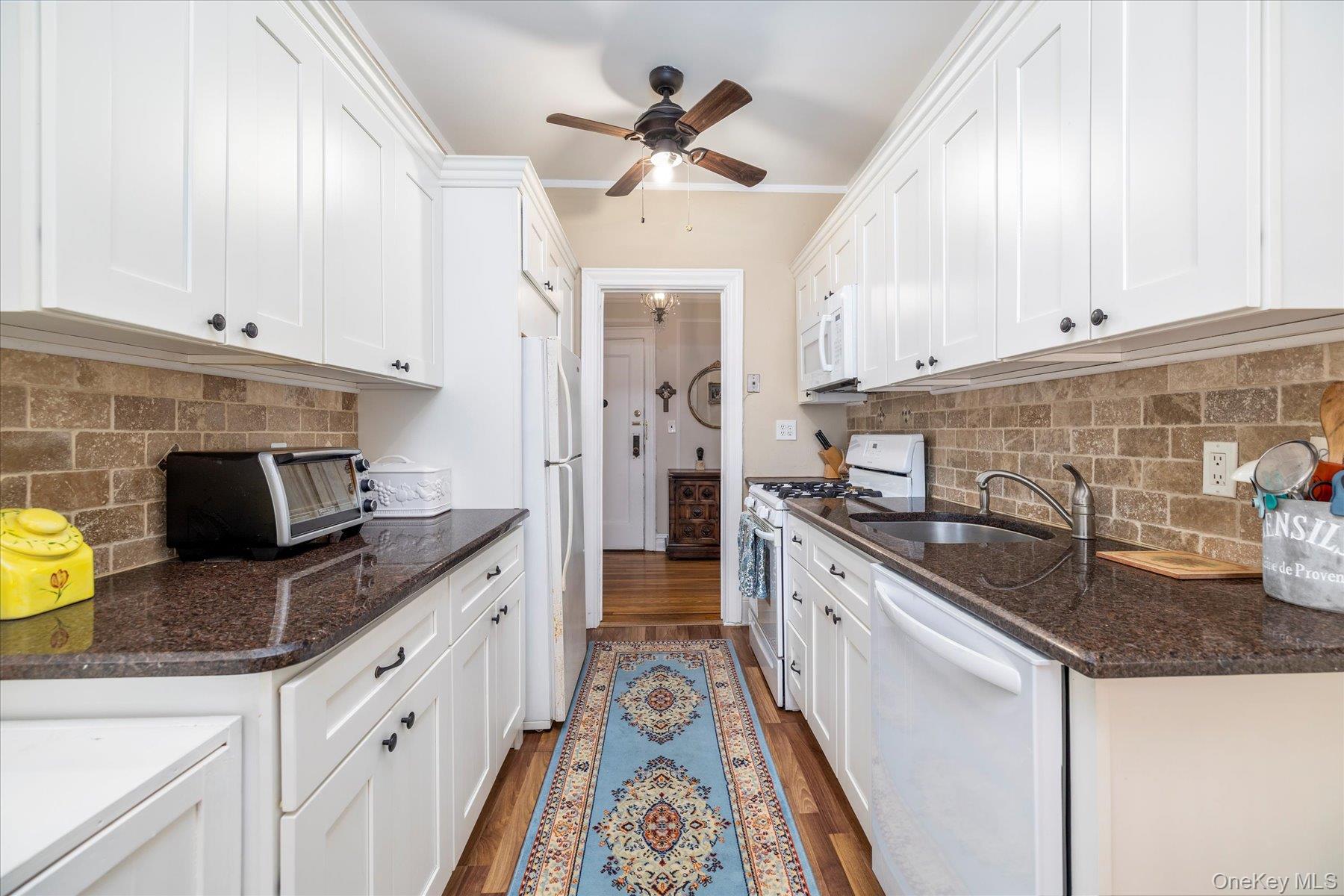 #9 photo, 12 Hamilton Place, Нассау ‖ Garden City , NY 11530