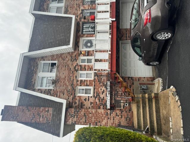 #1 photo, 268 Beach 17th Street, कुईंस Far Rockaway , NY 11691