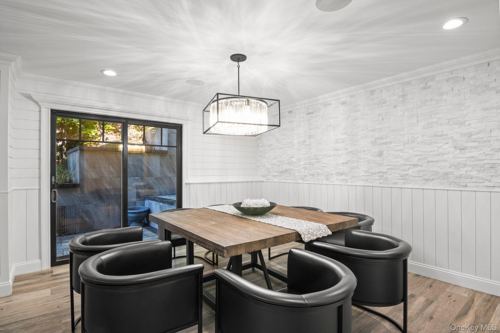 #12 photo, 131 Fleets Cove Road, सफ़ोक काउंटी Huntington , NY 11743