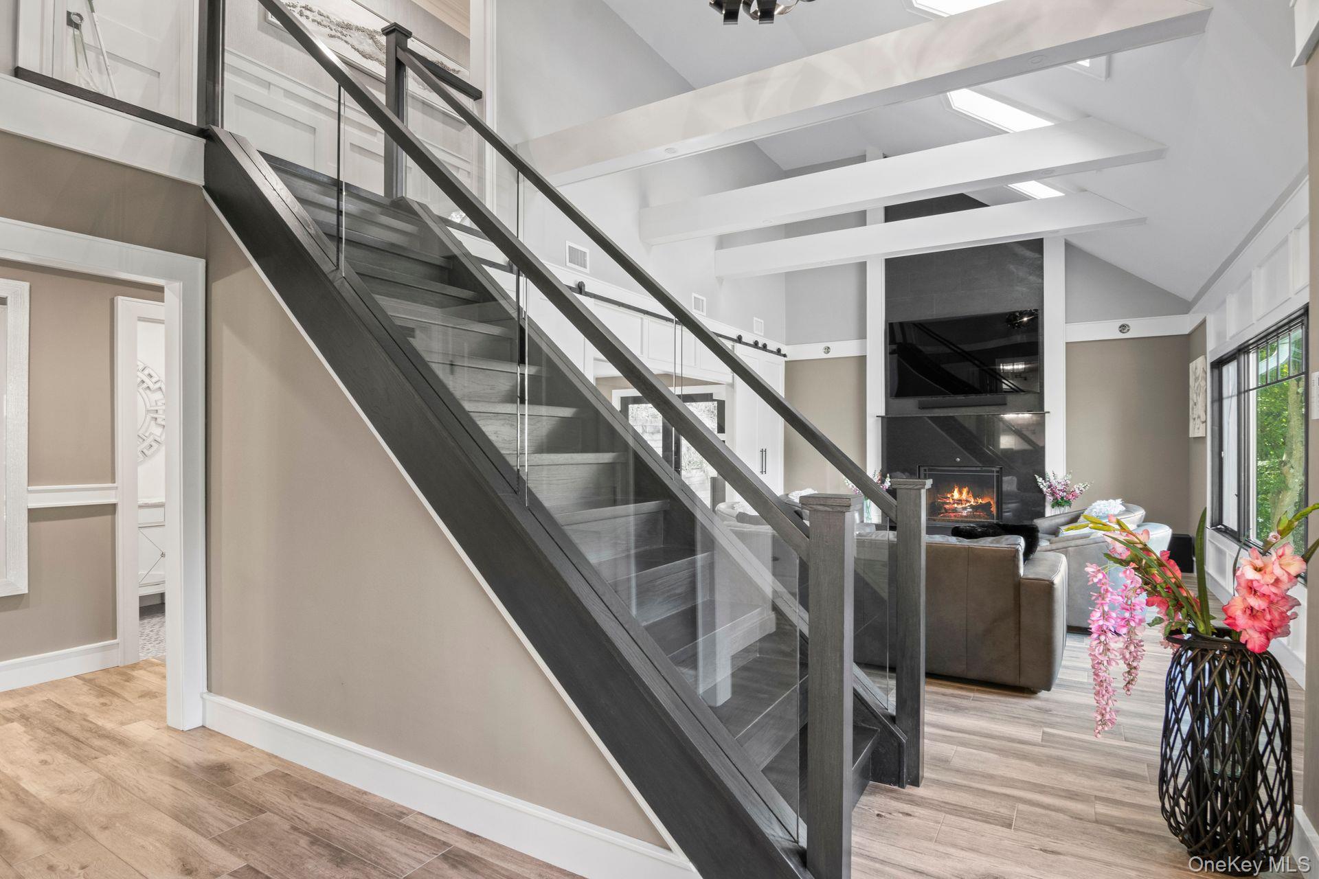 #15 photo, 131 Fleets Cove Road, सफ़ोक काउंटी Huntington , NY 11743