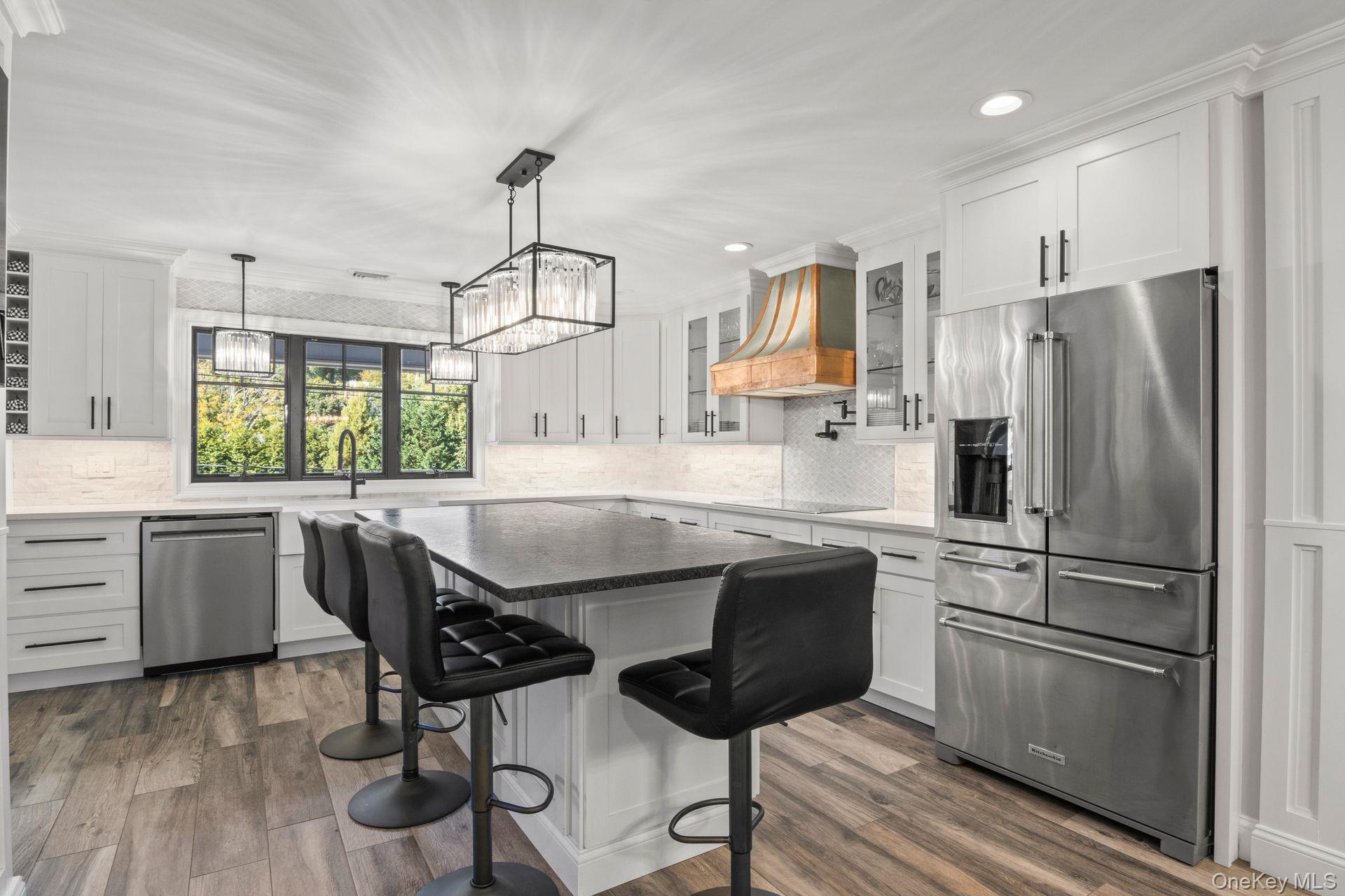 #9 photo, 131 Fleets Cove Road, सफ़ोक काउंटी Huntington , NY 11743