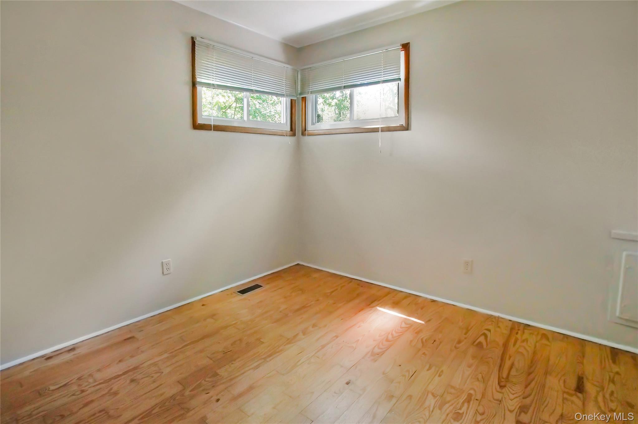 #7 photo, 114 Lynncliff Road 114 Lynncliff Road, سوفولك Hampton Bays , NY 11946