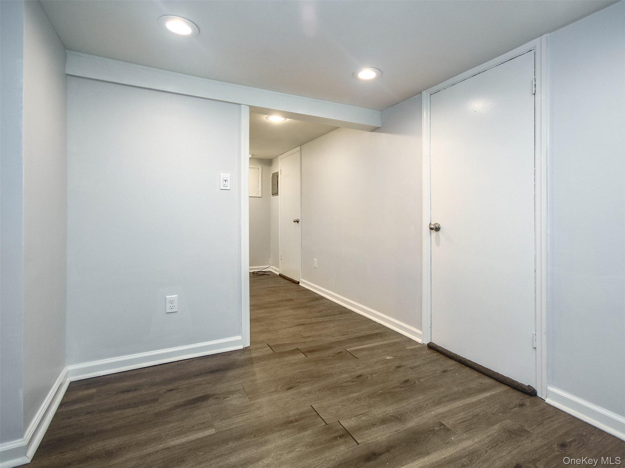 #14 photo, 3 A Pequot Avenue, מחוז נסאו Port Washington , NY 11050