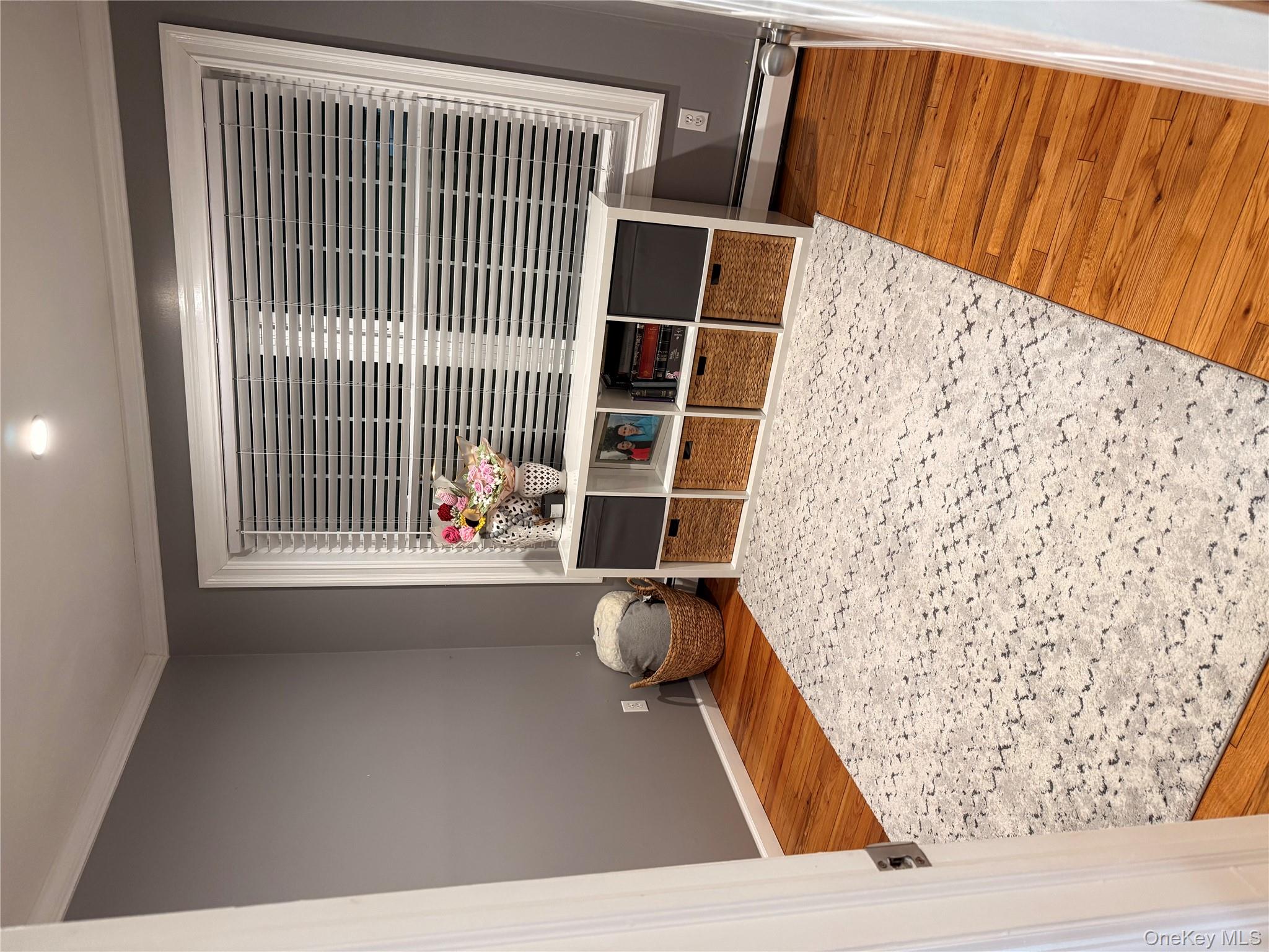 #14 photo, 331 American Boulevard, מחוז סאפוק Brentwood , NY 11717