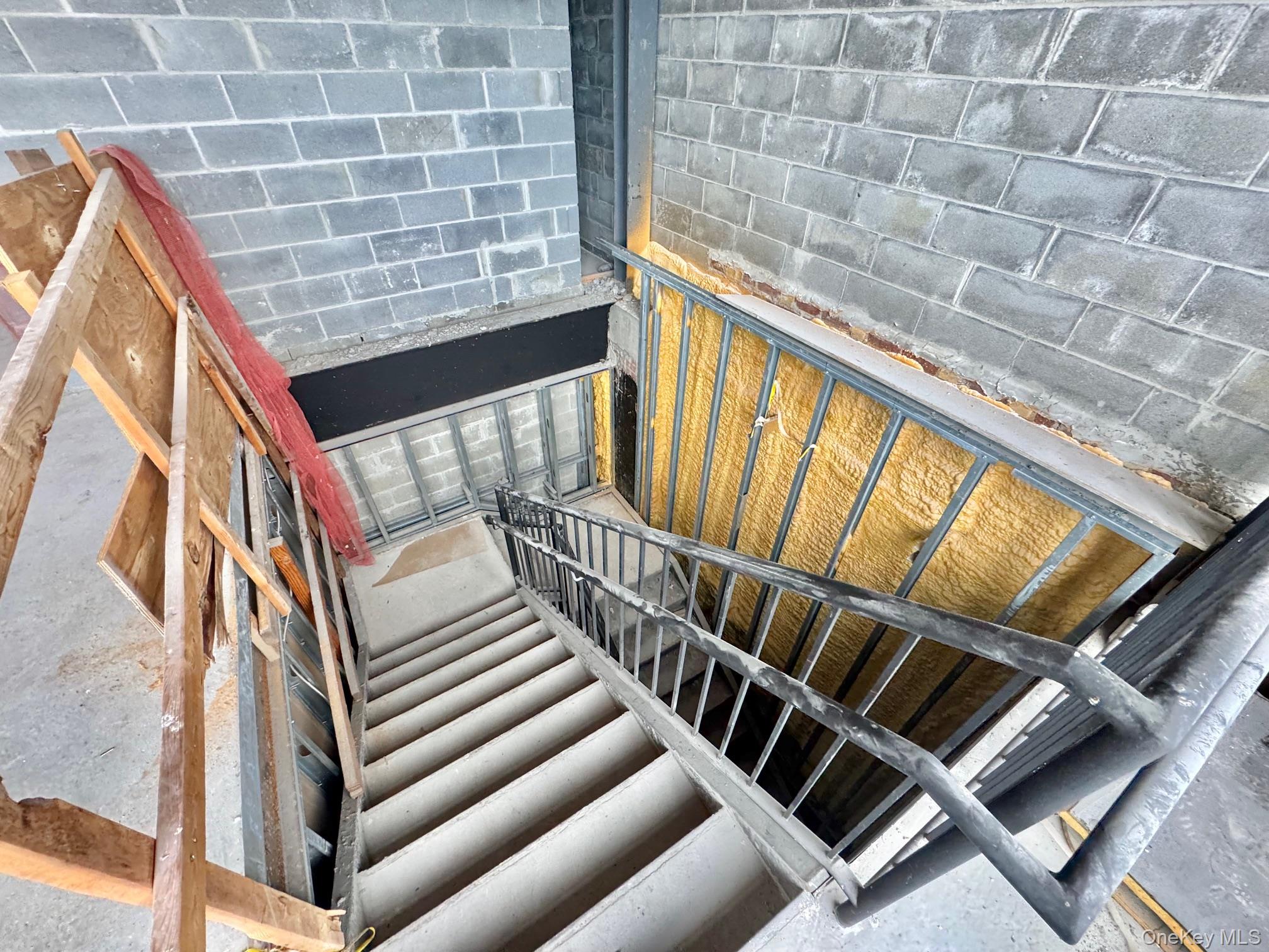 #16 photo, 21480 - 215-02 Jamaica Avenue, Queens Village , NY 11428