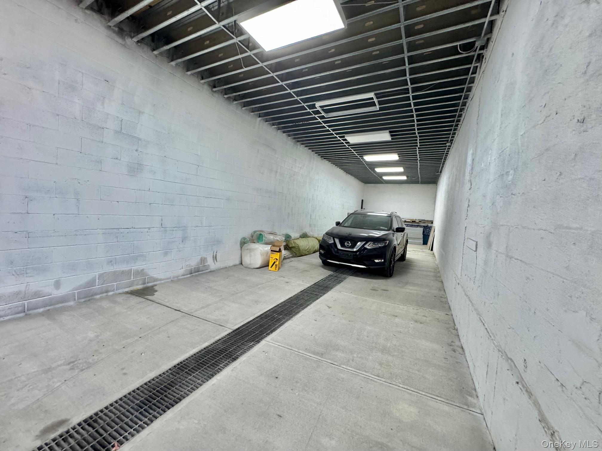 #19 photo, 21480 - 215-02 Jamaica Avenue, Queens Village , NY 11428