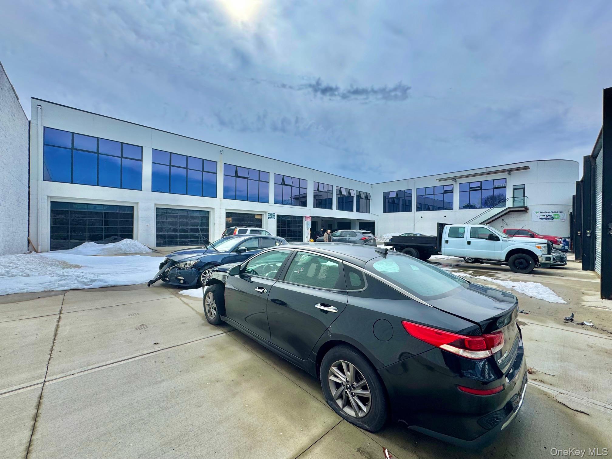 #6 photo, 21480 - 215-02 Jamaica Avenue, Queens Village , NY 11428