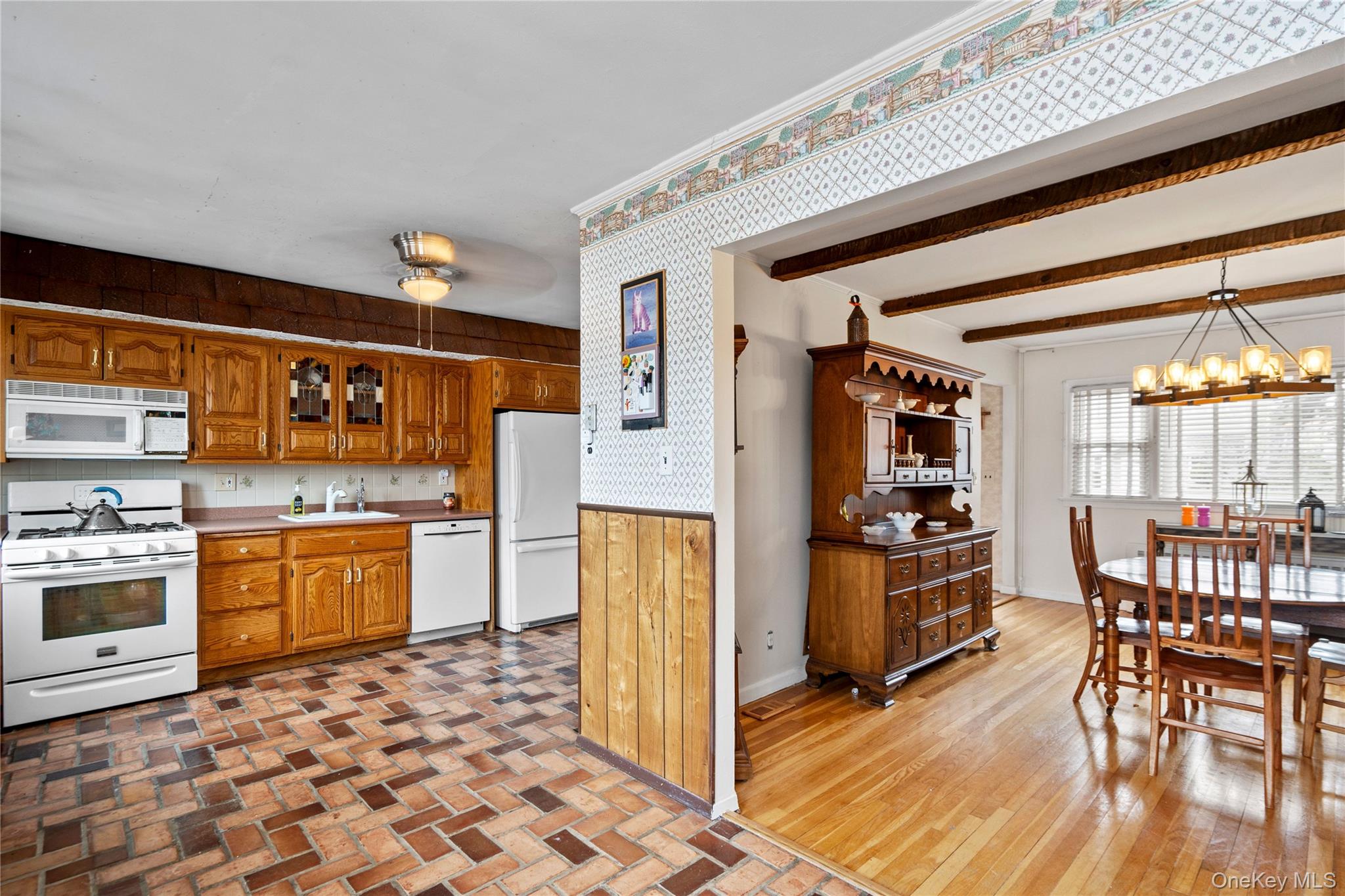 #8 photo, 2298 Cleveland Street, Нассау ‖ North Bellmore , NY 11710