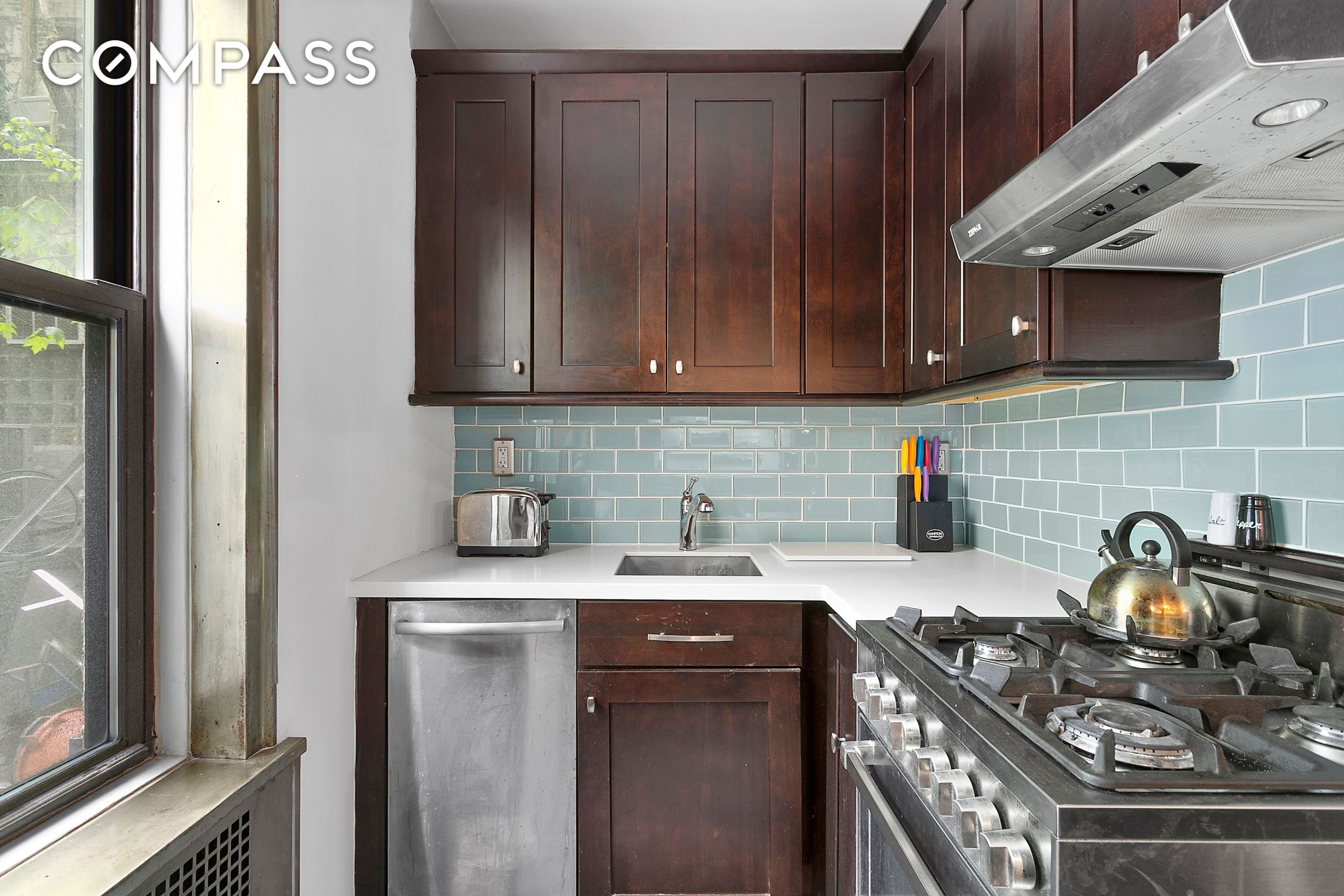 #5 photo, 166 W 22nd Street, مانهاتن Chelsea , NY 10011