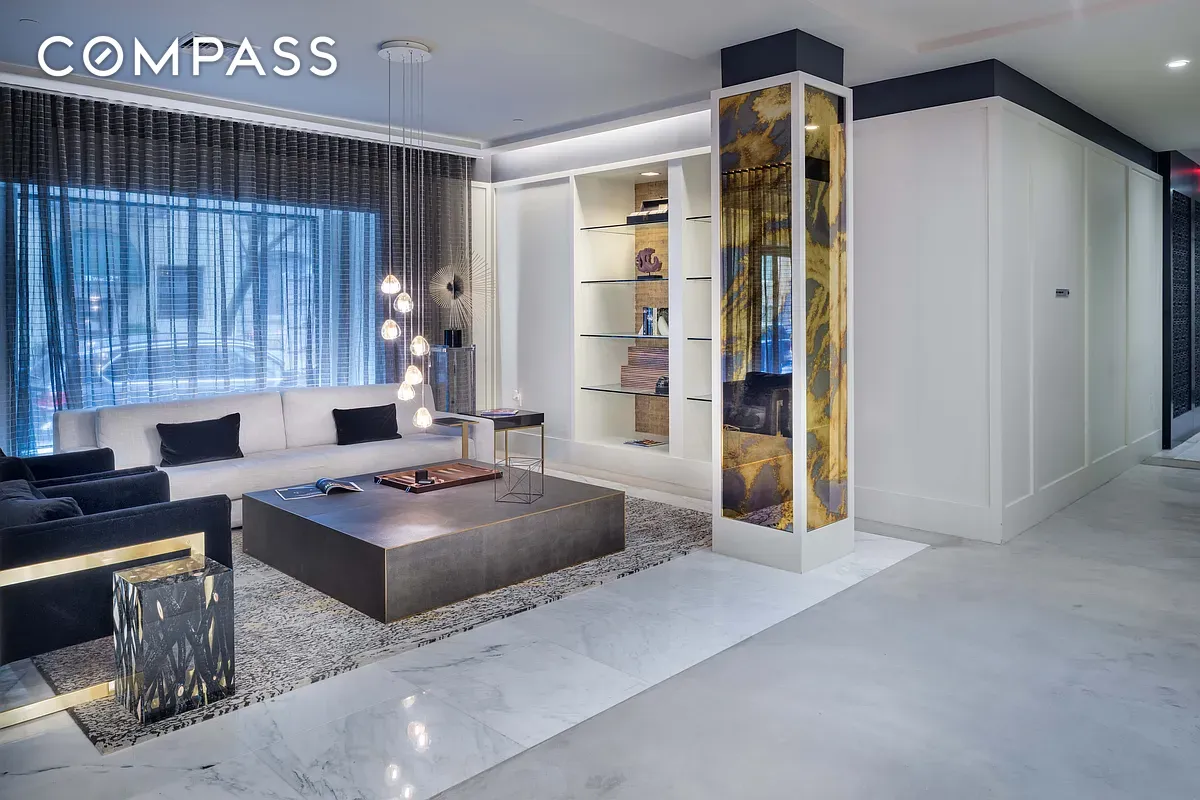 #12 photo, 416 W 52nd Street, 맨해튼 Hell's Kitchen , NY 10019