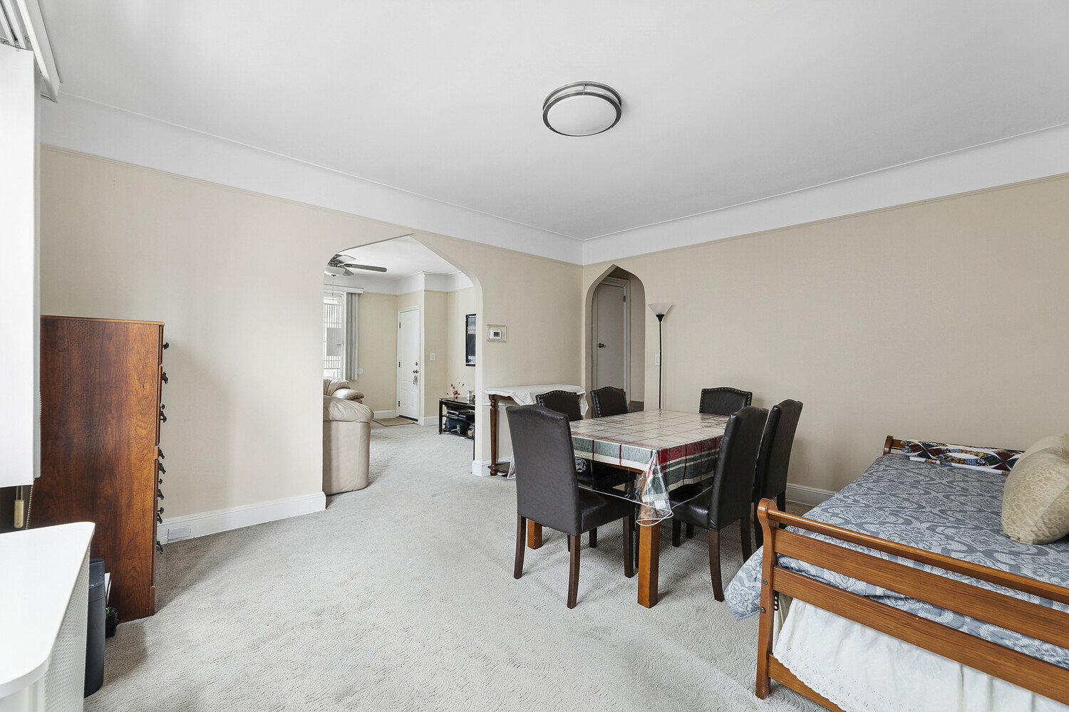 #6 photo, 33-25 71ST Street, كوينز Jackson Heights , NY 11372