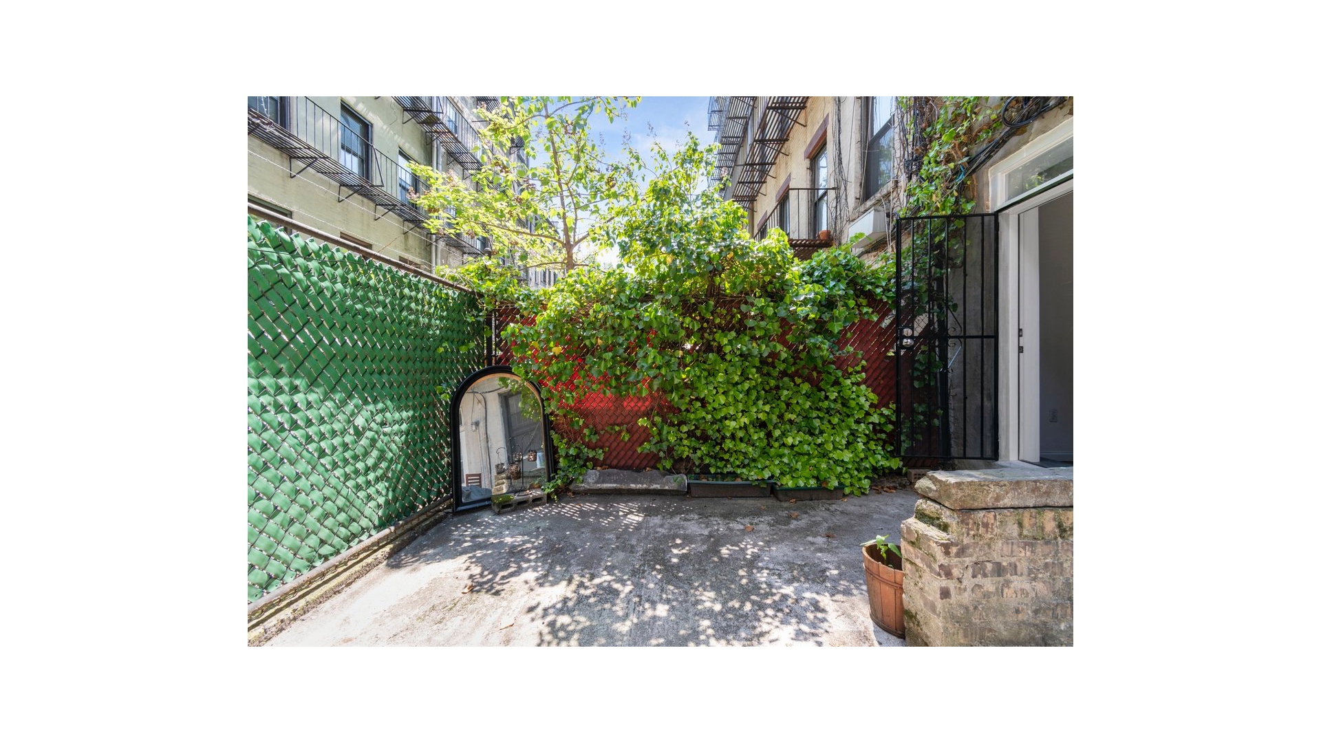 #1 photo, 215 E 88TH Street, 曼哈顿 Yorkville , NY 10128