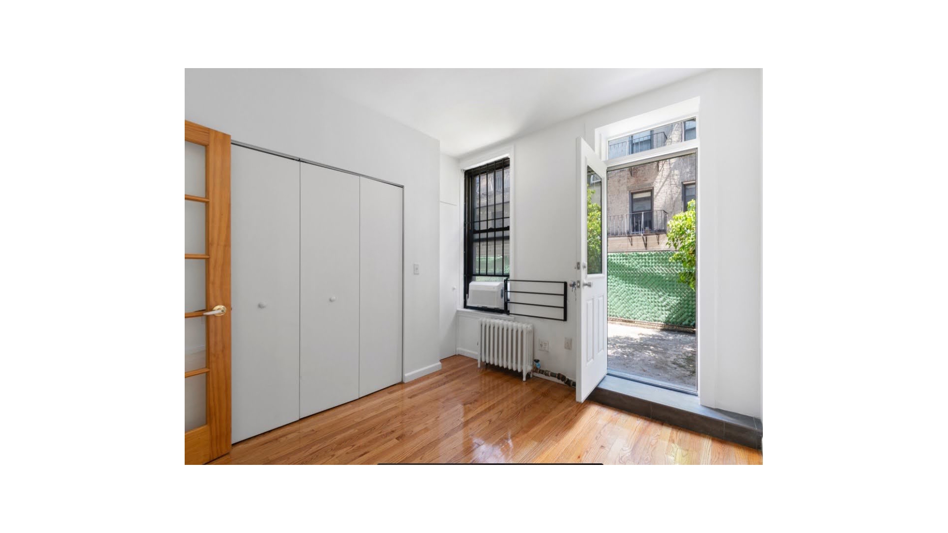 #3 photo, 215 E 88TH Street, 曼哈顿 Yorkville , NY 10128