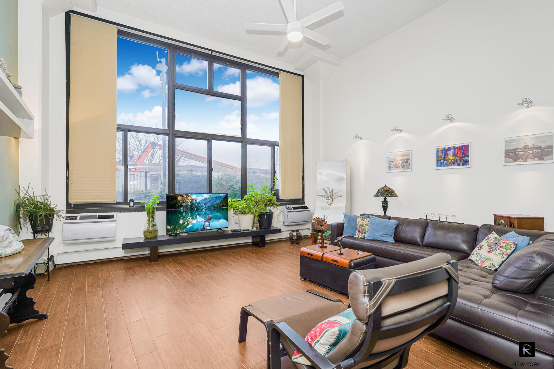 #1 photo, 10 Bay Street Landing, جزيرة ستاتن New York City , NY 10301