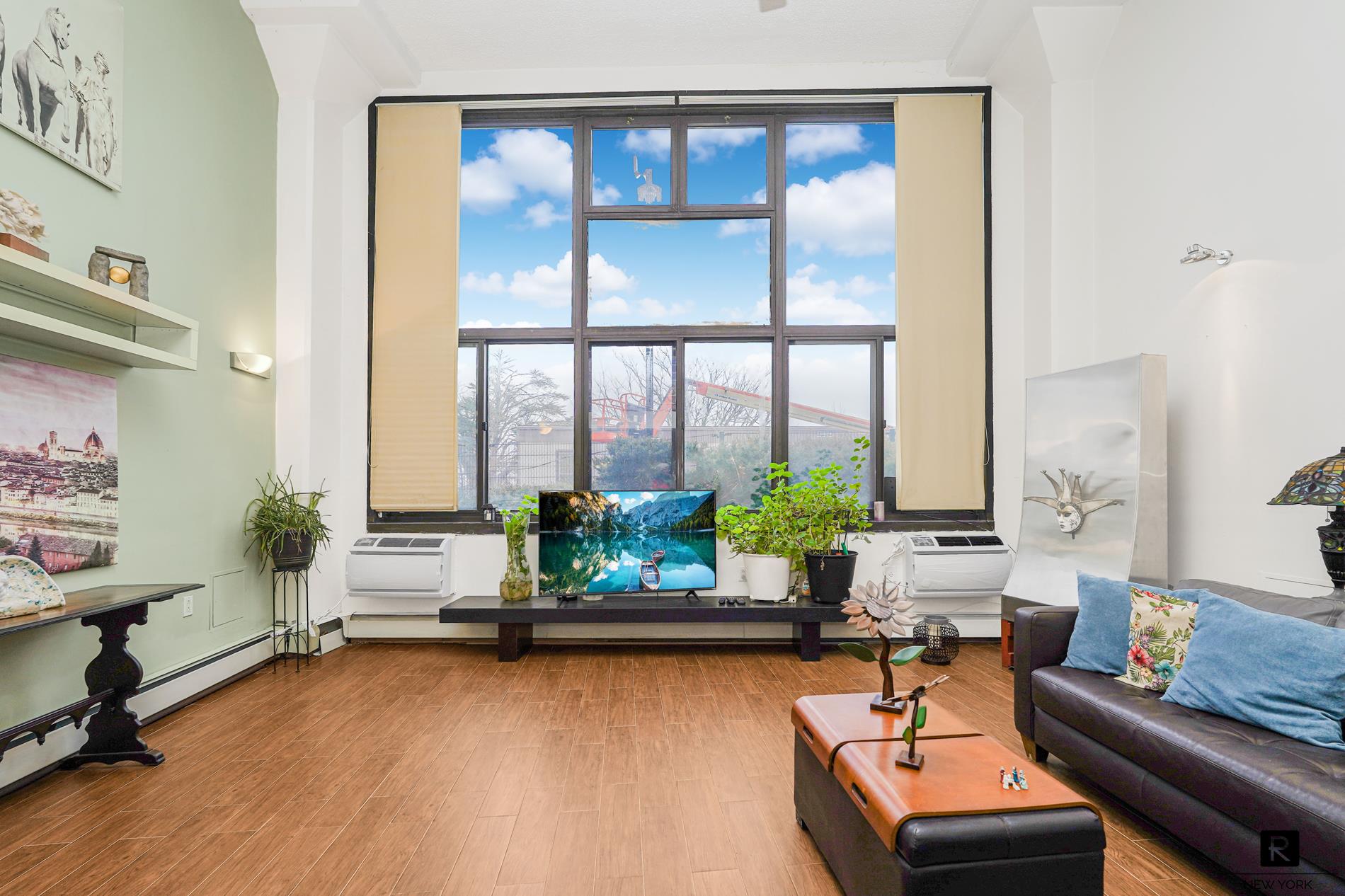 #15 photo, 10 Bay Street Landing, جزيرة ستاتن New York City , NY 10301