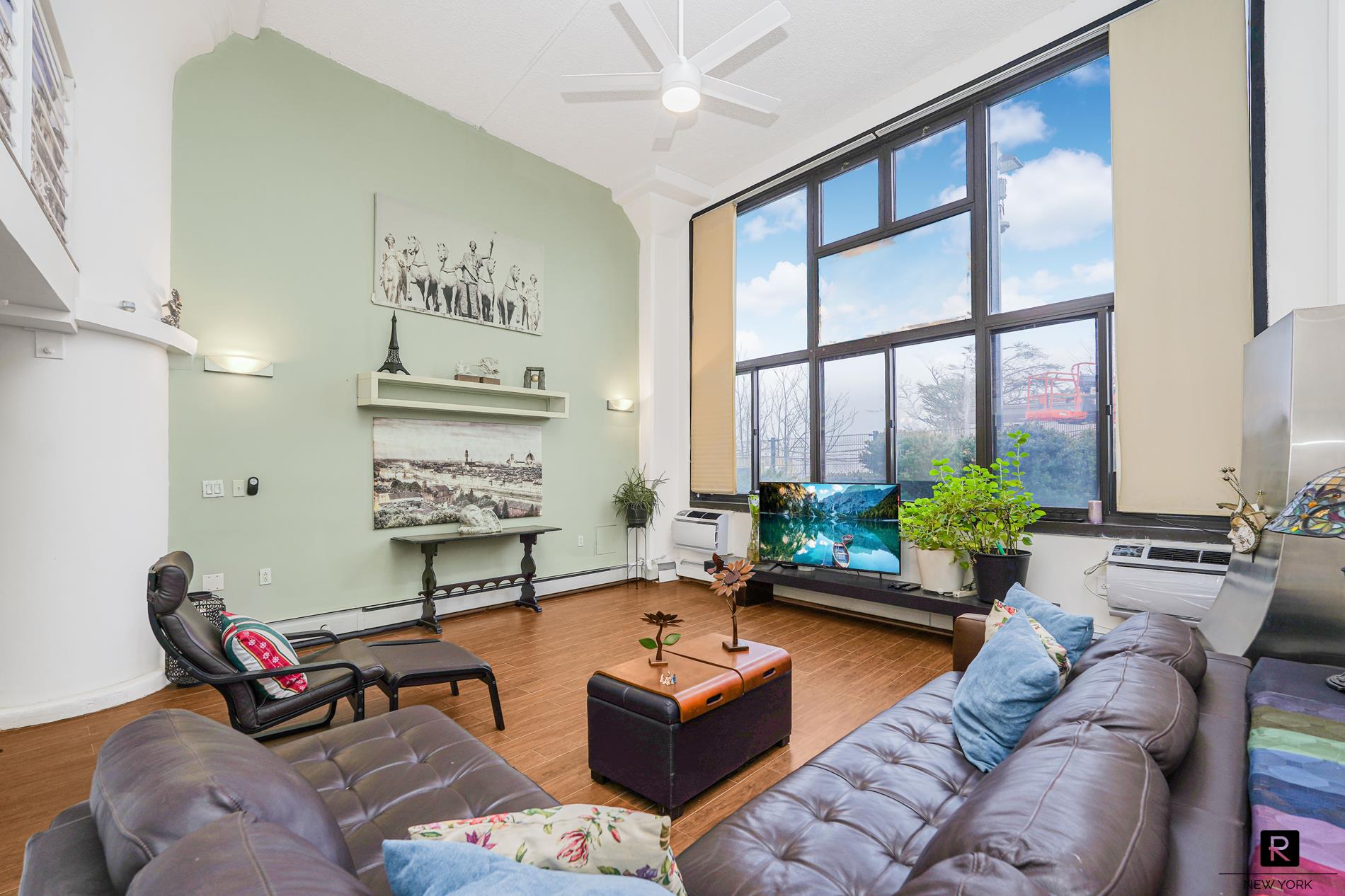 #16 photo, 10 Bay Street Landing, جزيرة ستاتن New York City , NY 10301