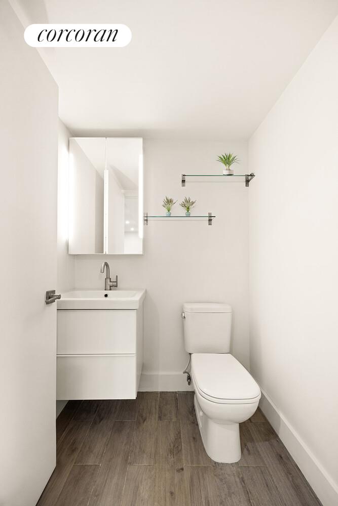 #12 photo, 143 MESEROLE Street, Williamsburg , NY 11206