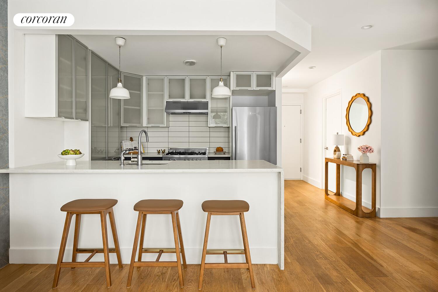 #3 photo, 143 MESEROLE Street, Williamsburg , NY 11206