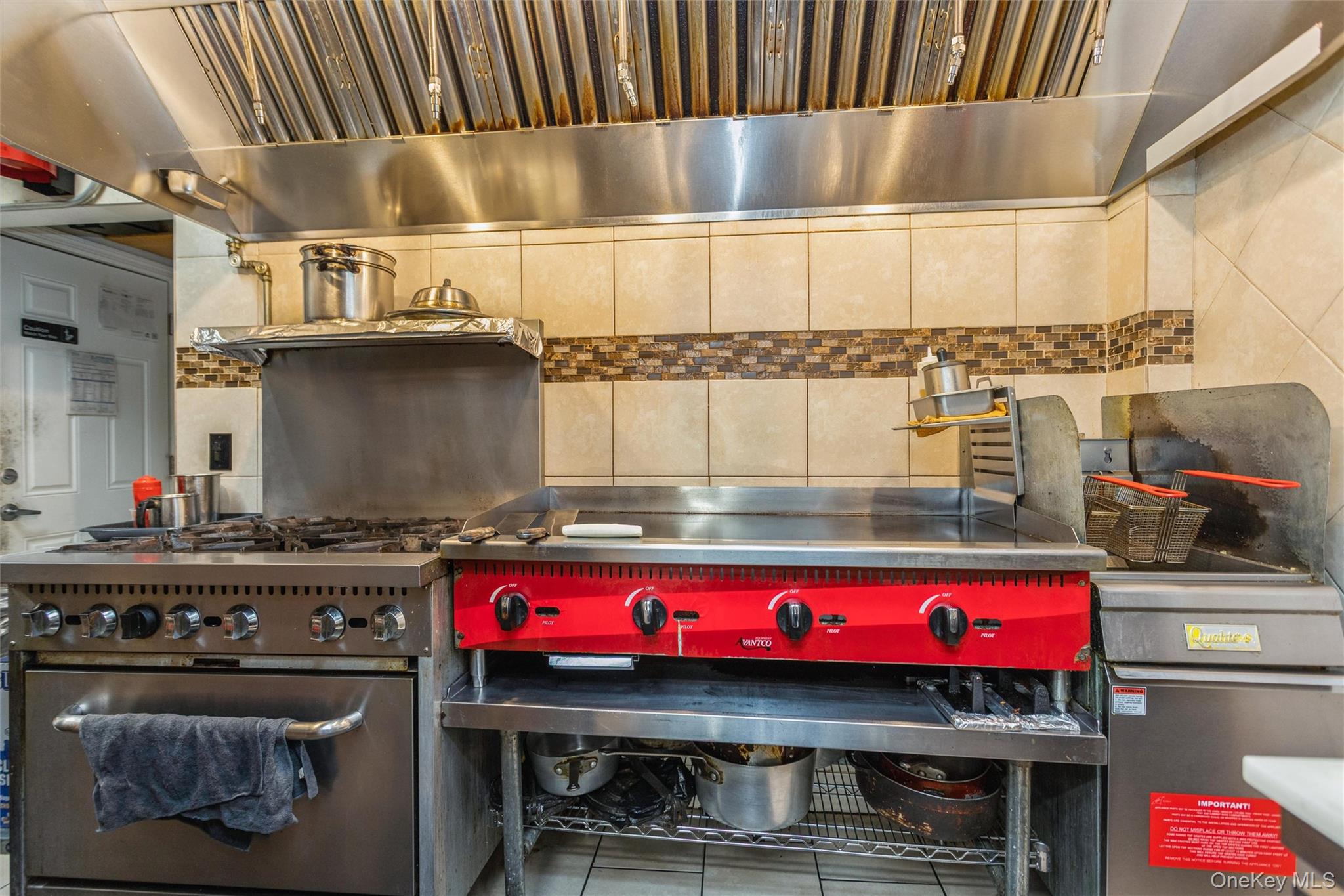 #16 photo, 626 N Barry Avenue, 紐約州 Mamaroneck , NY 10543