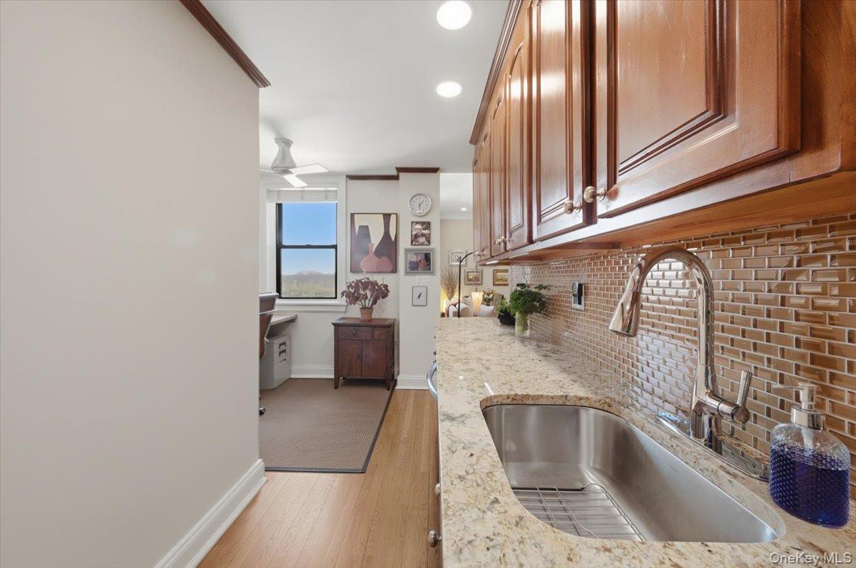 #6 photo, 4784 Boston Post Road, Pelham , NY 10803