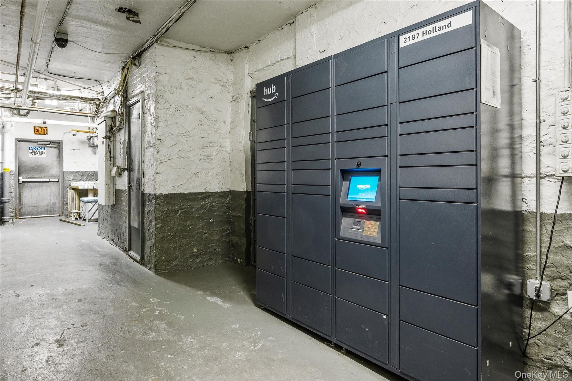 #6 photo, 2187 Holland Avenue, Bronx , NY 10462