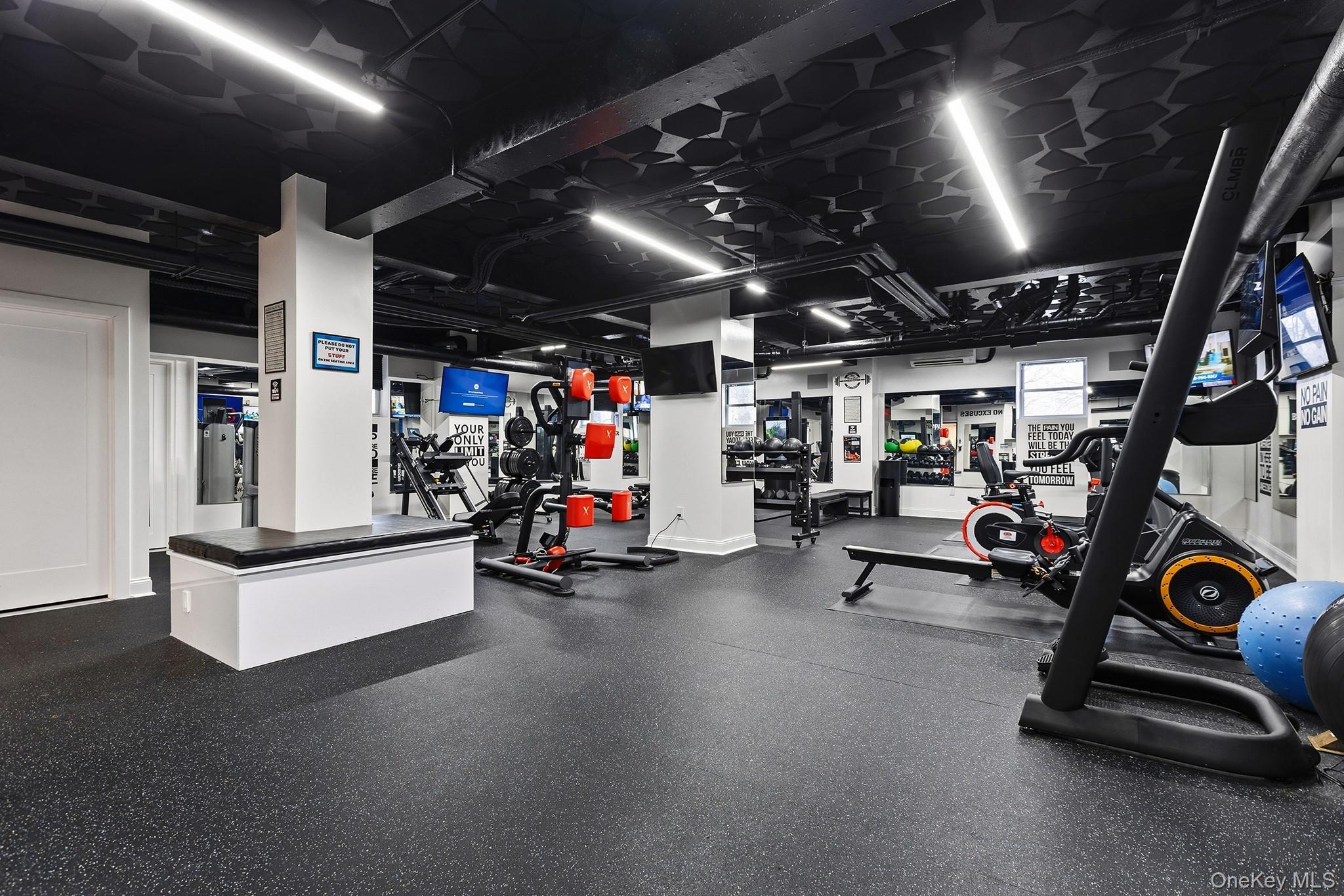 #13 photo, 210 Pelham Road, New Rochelle , NY 10805