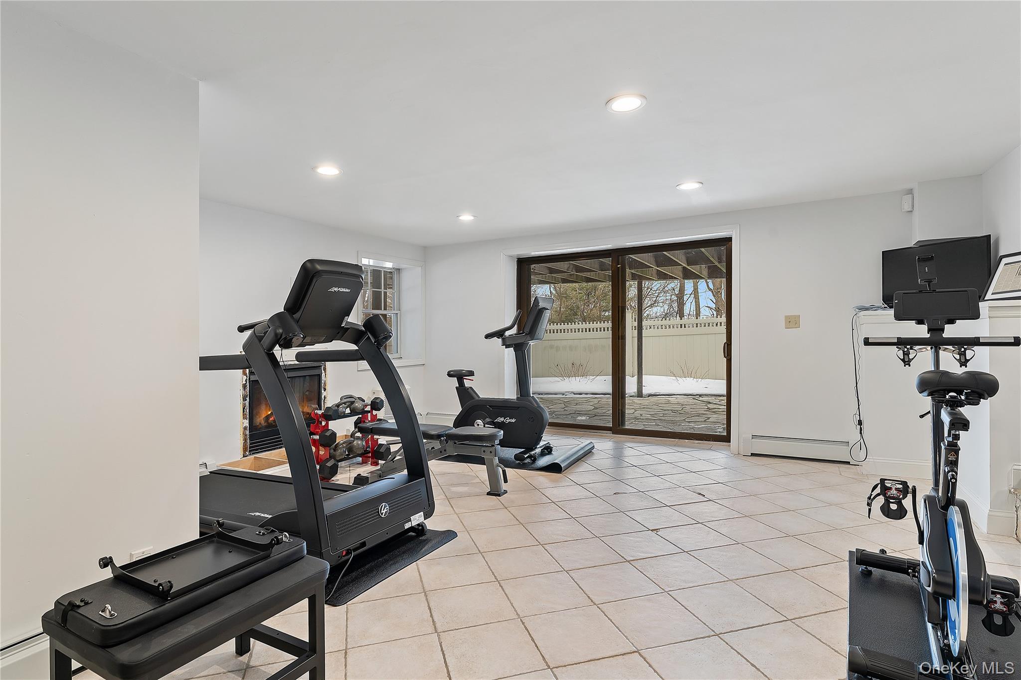 #14 photo, 25 Eiler Lane, Irvington , NY 10533