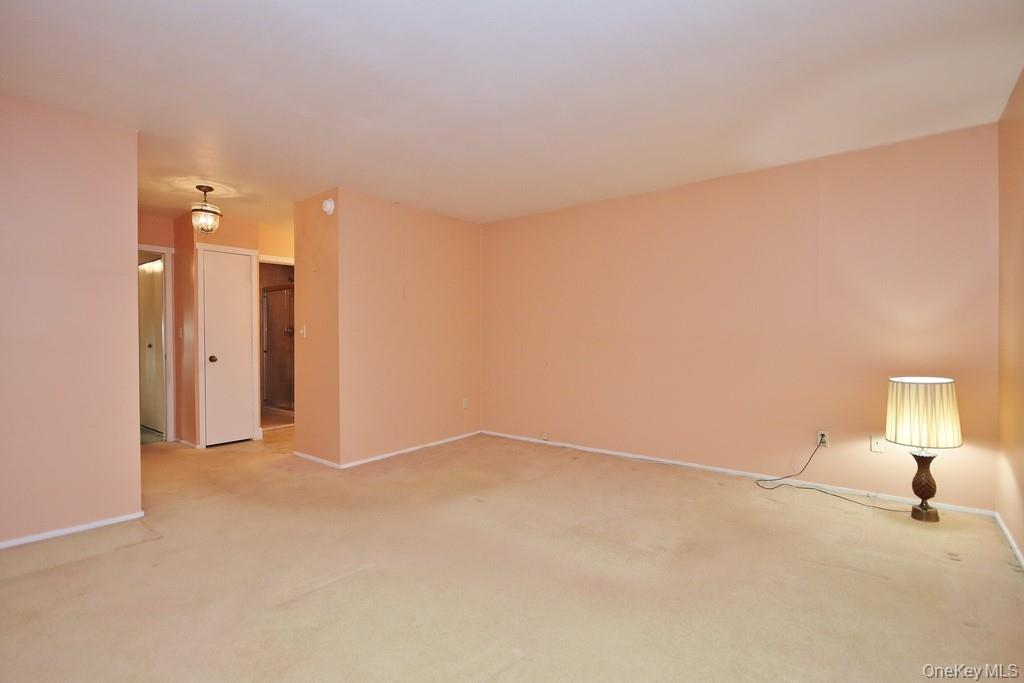 #13 photo, 383 Martling Avenue, Tarrytown , NY 10591